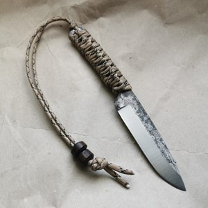 Officiel de mest 134, couteau paracorde