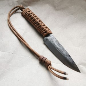 Officiel de mest 141, couteau paracorde