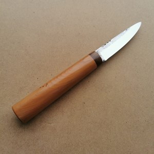 Naalien 77, le puukko en if