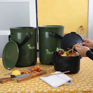 Poubelle de table pour composteur