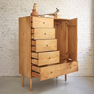 Armoire en bois de mindi