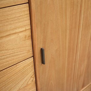 Armoire en bois de mindi