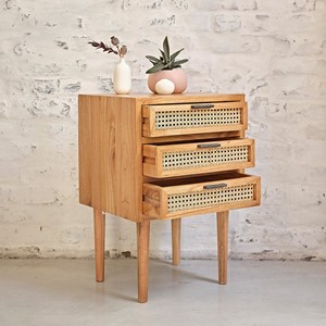 Table de chevet bois de mindi et cannage