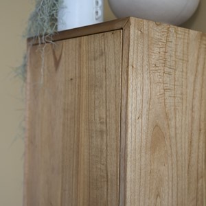 Colonne de salle de bain en mindi