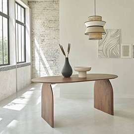 Table en manguier finition noyer 8 p