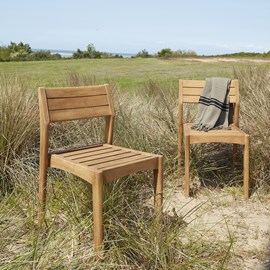 Lot de 2 chaises en teck recyclé