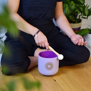 Bol chantant en cristal chakra couronne