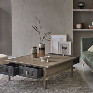 Table basse en pin massif recyclé