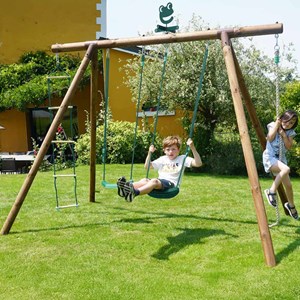 Portique en bois rond 4 agrès avec corde