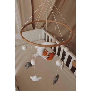 Mobile bébé renard endormi fait main