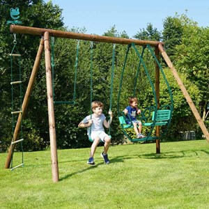 Portique en bois rond 4 agrès avec trapè