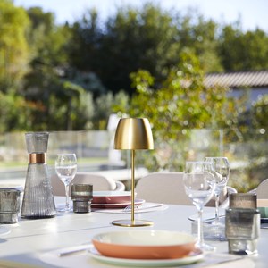 Lampe de table sans fil doré orlum