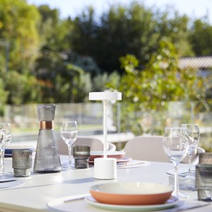 Lampe de table sans fil blanc roby