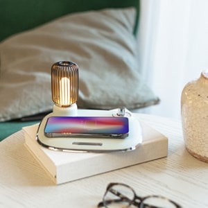 Lampe de chevet avec chargeur à inductio