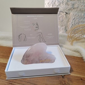 Gua sha en pierre - quartz rose