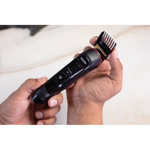 Tondeuse à barbe avec 2 accessoires - mn4x