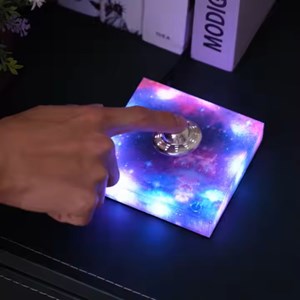 Base avec ovni en lévitation galaxufo