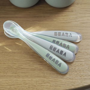 Lot de 4 cuillères 1er age silicone