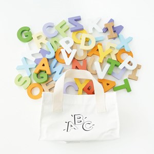 Lettres de l'alphabet en bois