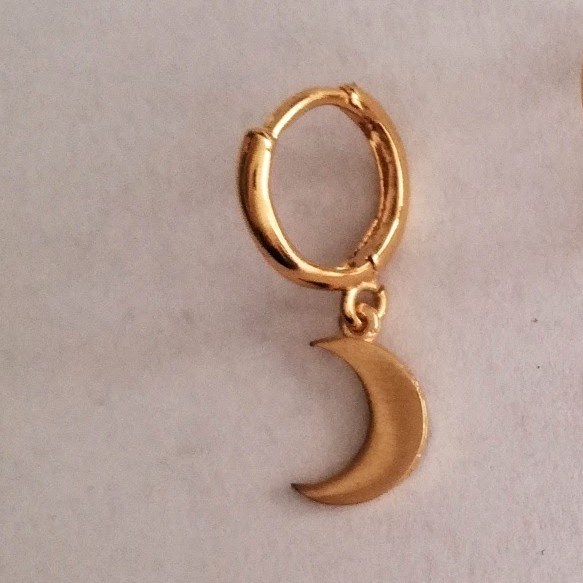 Boucle d’oreille amulette lune