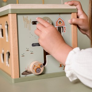 Cube d'activités en bois little farm