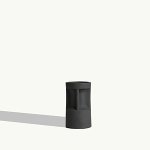 Vase parallèle noir - engobe - 15cm
