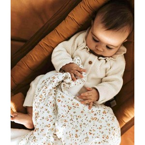 Couverture blanche à motifs camel kaki