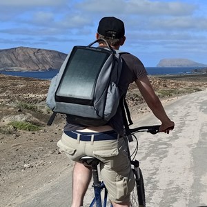 Sac à dos avec panneau solaire puissant