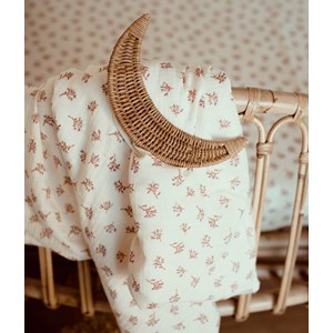 Couverture écrue fleurie rose