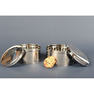 Boîte à cookies ronde argentée