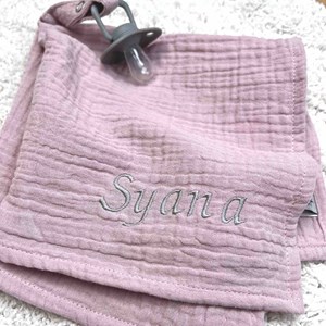 Doudou lange attache tétine melody