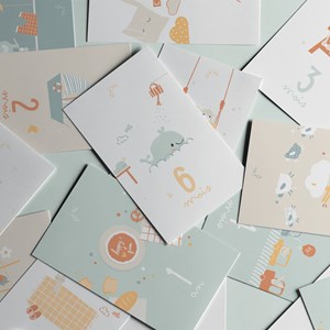Cartes étapes premiers mois bleu-gris