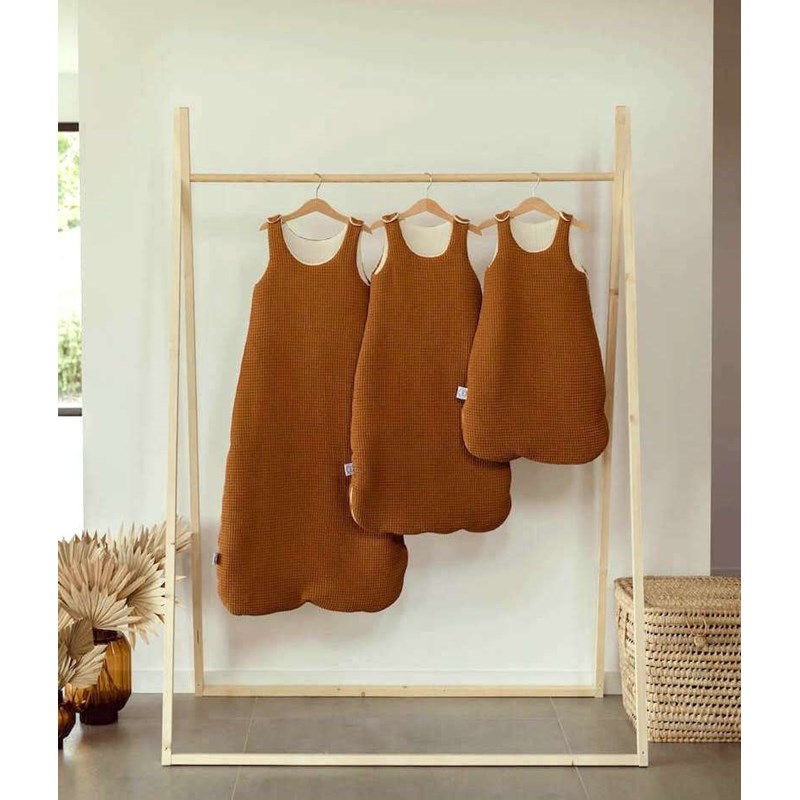 Manufacture des bébés français - Gigoteuse nid d'abeille caramel 6-24 m