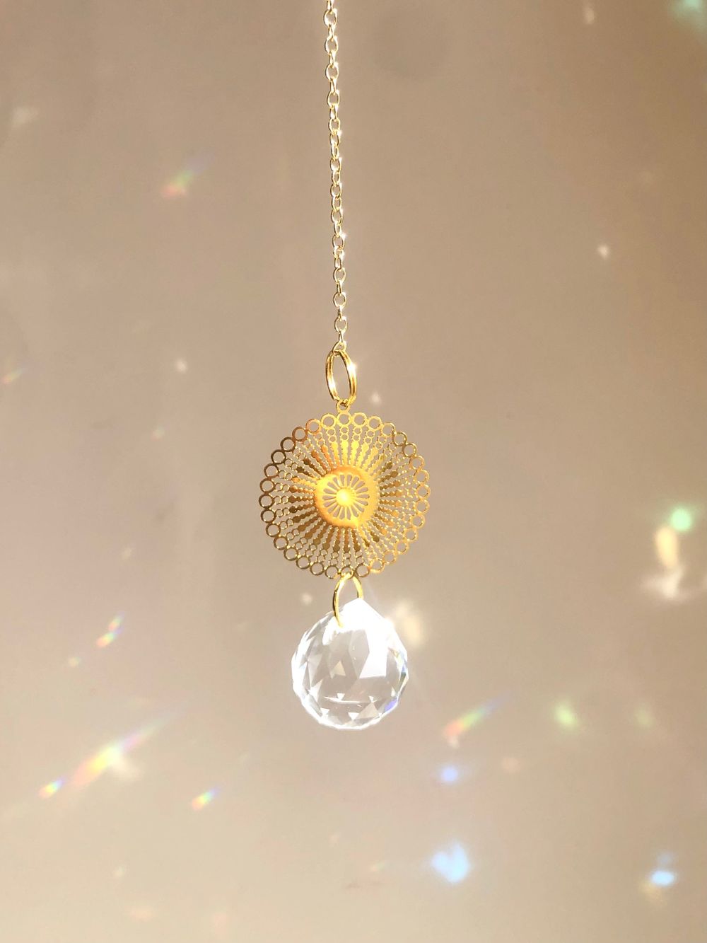 BSITSSS Attrape Soleil Oiseaux, Sun Catcher Acrylique Robin Avec Chaîne, Suncatcher Oiseau Decoration Attrape-Soleil Pour Fenêtres Jardin Extérieur Décorer