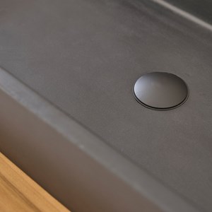 Vasque en béton noir