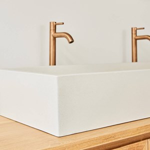 Vasque en béton beige