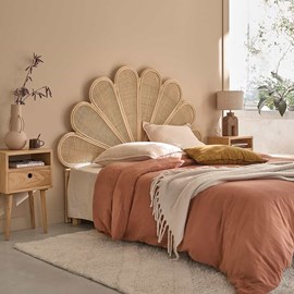 Tête de lit bohème en rotin et cannage