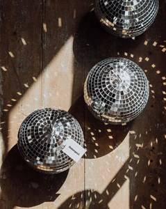 Luna, la boule à facettes