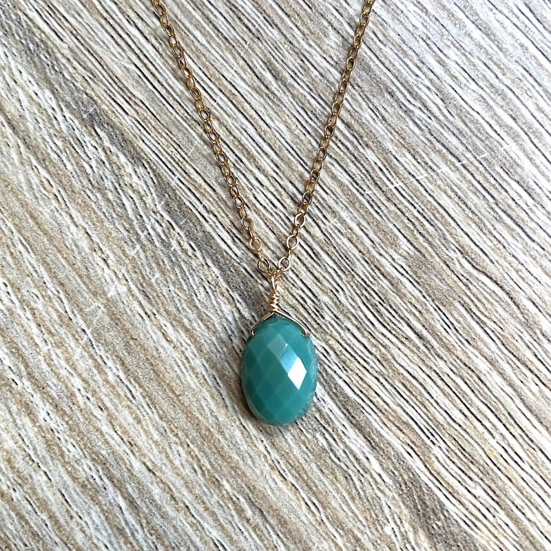 Collier chrysoprase plaqué or esmée