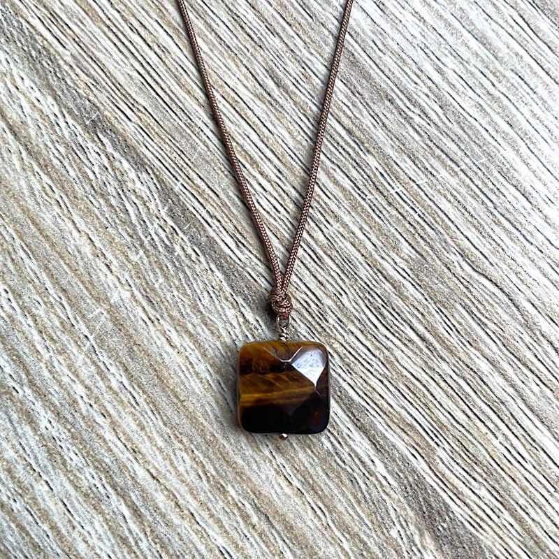 Collier œil de tigre marron mia