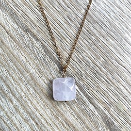 Collier quartz rose plaqué or mia
