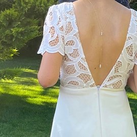 Collier perles mariage dos nu odette