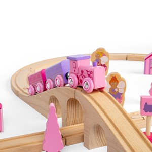 Figurine féerique de huit trains