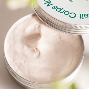 Lait corps nourrissant