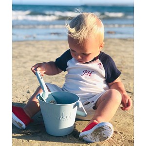 Seau de plage en silicone souple bl