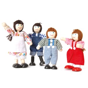 Figurines familiales de ferme en bois