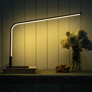 Lampe de table skiva noir