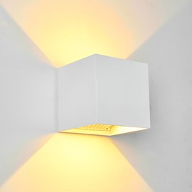 Applique murale led cube blanc