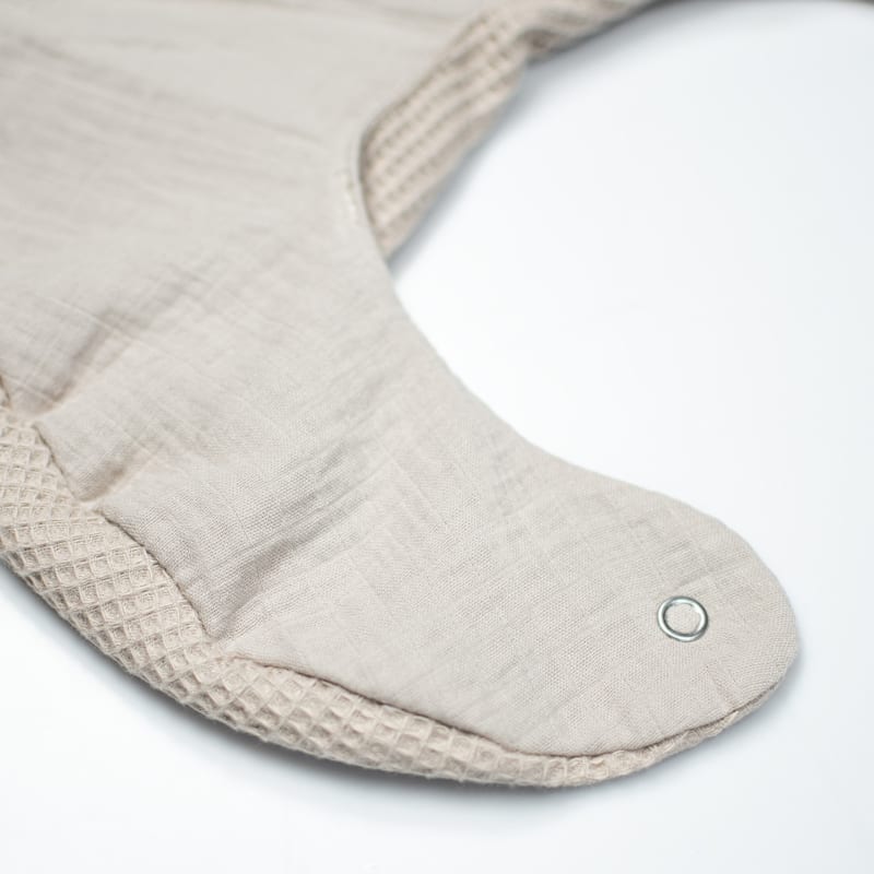 Bavoir bandana nid d'abeille beige dès (Sevira Kids) - Image 1