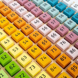 Plateau de numéros éducatif en bois